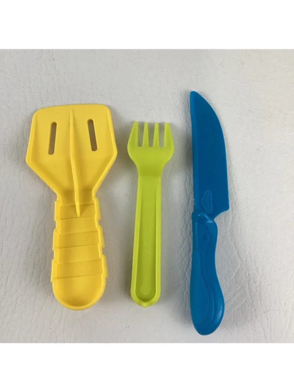 Play Doh Kitchen Creations Bundle Modeling Clay Molds Food Tray Utensils Lot